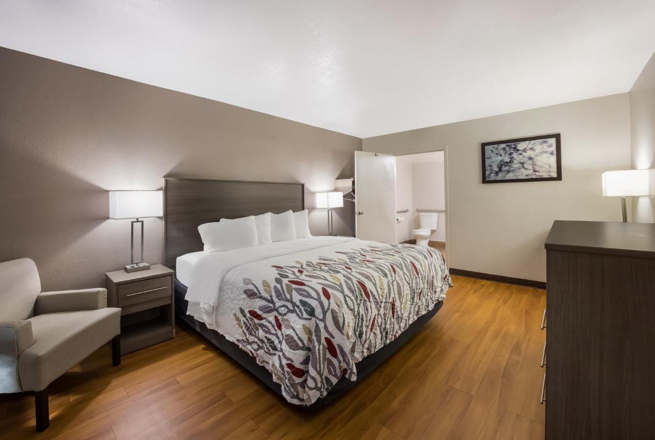 Red Roof Inn & Suites Thomasville Dış mekan fotoğraf