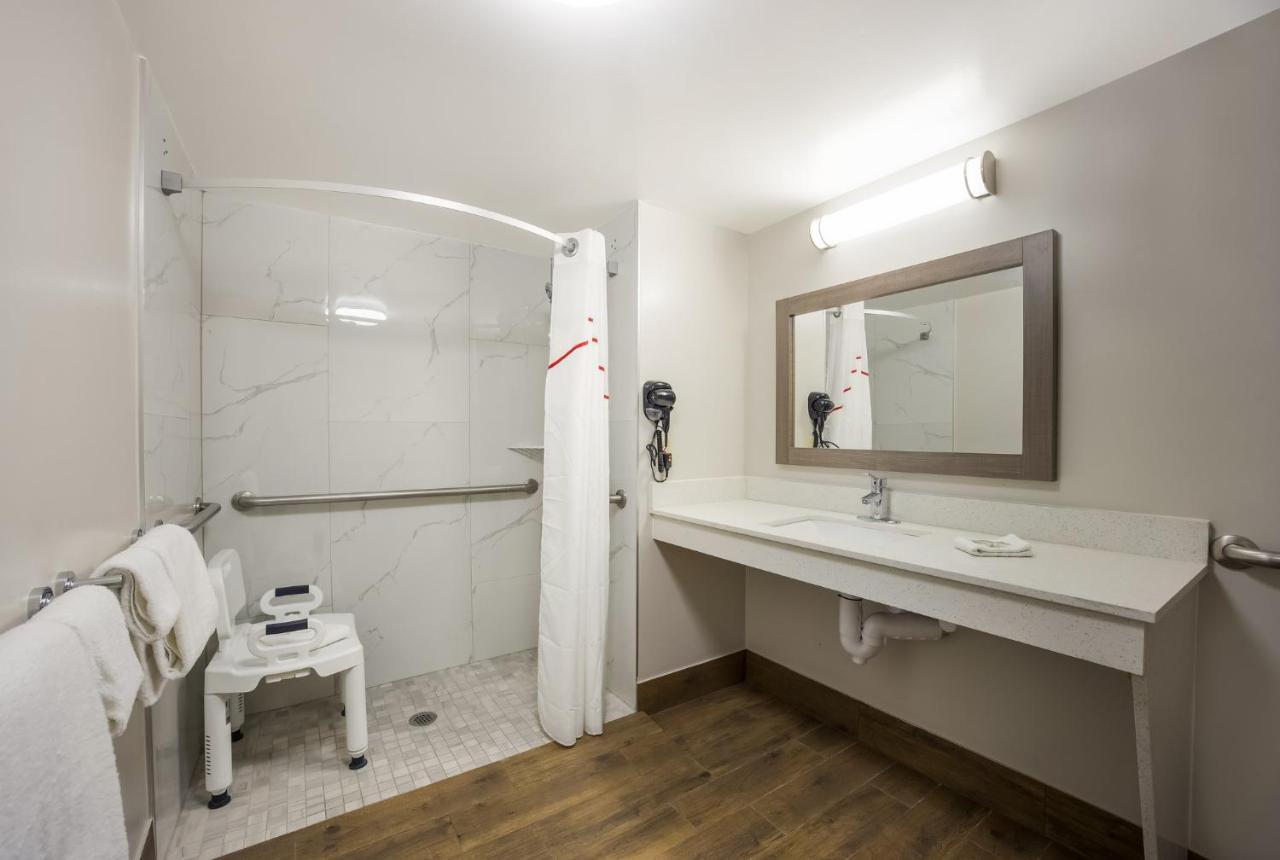 Red Roof Inn & Suites Thomasville Dış mekan fotoğraf